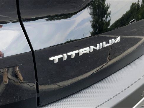 Used 2021 Ford Escape Titanium w/ Titanium Elite Package AWD/4WD image 31