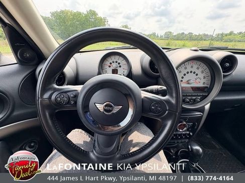 Used 2011 MINI Cooper Countryman FWD image 13