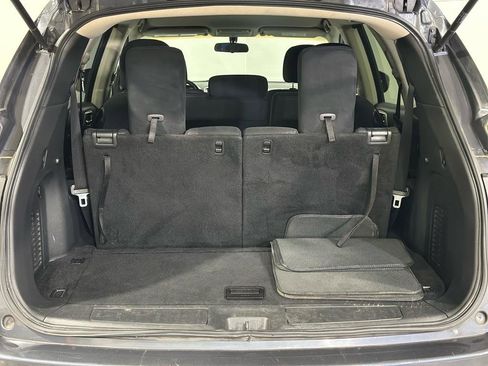 Used 2013 Nissan Pathfinder SV image 37