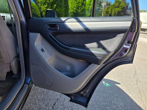 Used 2003 Toyota 4Runner SR5 image 26