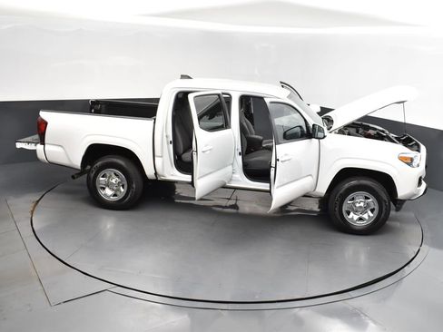 Used 2022 Toyota Tacoma SR w/ SR Convenience Package RWD image 45