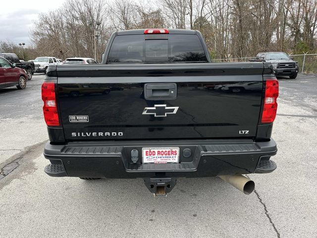 Used 2018 Chevrolet Silverado 2500 LTZ w/ Duramax Plus Package AWD/4WD image 4
