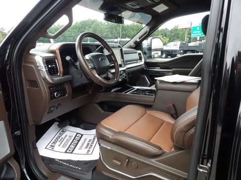 Used 2024 Ford F350 King Ranch w/ Chrome Package AWD/4WD image 17