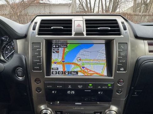 Used 2019 Lexus GX 460 image 20