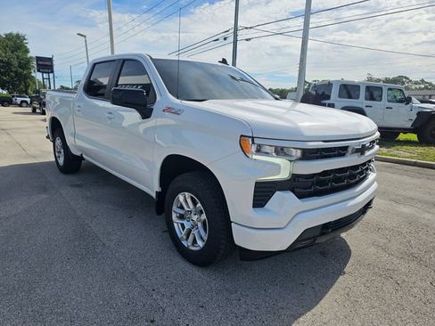Used 2024 Chevrolet Silverado 1500 RST w/ Z71 Off-Road Package AWD/4WD image 7