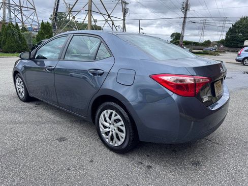 Used 2018 Toyota Corolla LE FWD image 5