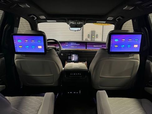 Certified 2025 Cadillac Escalade Sport Platinum w/ LPO, ONYX Package image 31