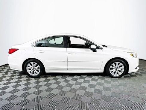 Used 2017 Subaru Legacy 2.5i Premium w/ Moonroof Package AWD/4WD image 8