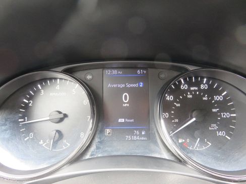 Used 2018 Nissan Rogue SL w/ Premium Package AWD/4WD image 15