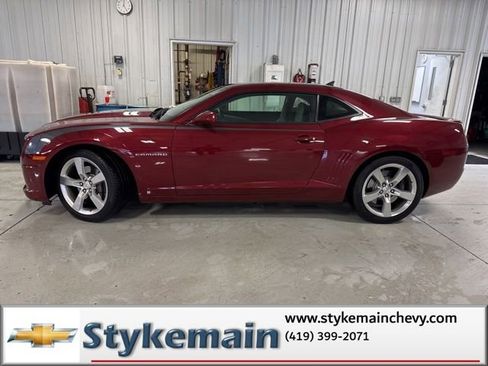 Used 2010 Chevrolet Camaro SS image 3