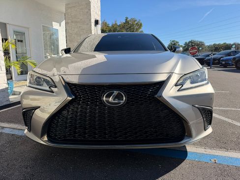 Used 2019 Lexus ES 350 F Sport image 4
