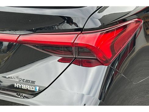 Used 2019 Toyota Avalon XSE w/ All Weather Liner Package FWD image 6