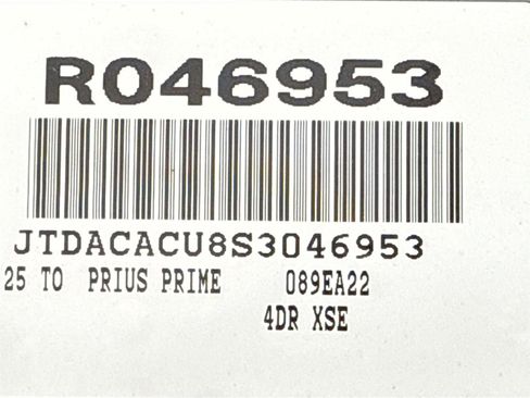 Used 2025 Toyota Prius Plug-In Hybrid image 40