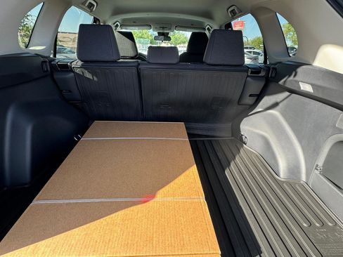 New 2025 Toyota RAV4 LE image 6