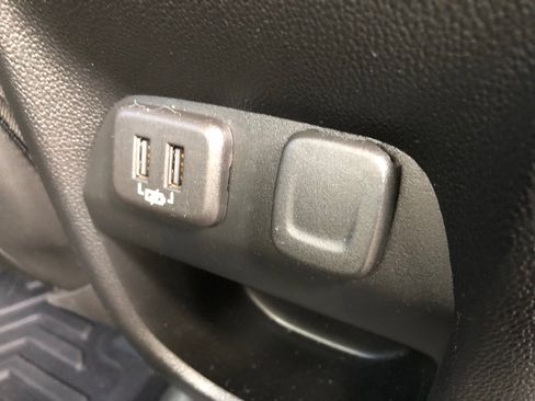 Used 2020 Chevrolet Colorado Z71 image 26