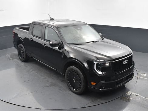New 2025 Ford Maverick Lobo image 22