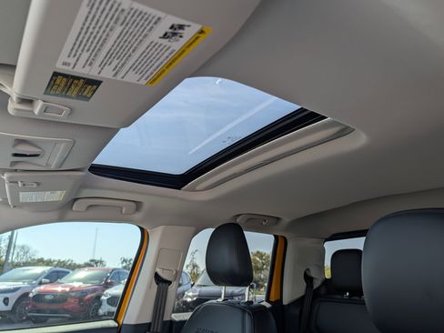 New 2026 Ford Maverick Lariat w/ Black Appearance Package image 27