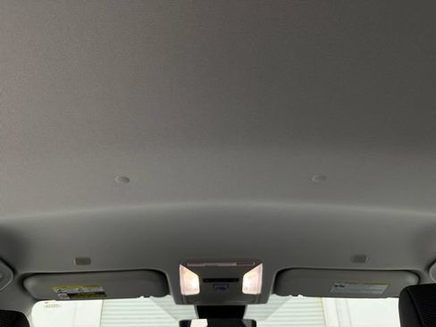 Used 2023 Toyota RAV4 LE FWD image 33