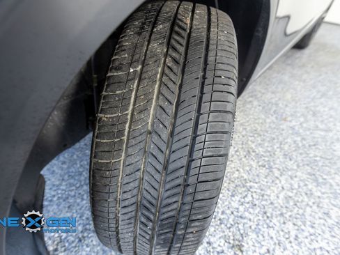 Used 2024 Kia Sportage EX image 40