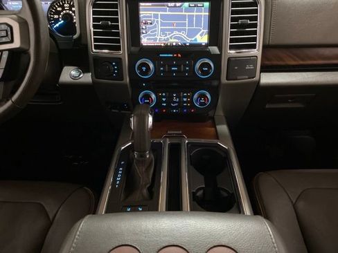 Used 2015 Ford F150 King Ranch w/ Equipment Group 601A Luxury AWD/4WD image 12