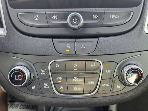 Used 2024 Chevrolet Malibu LT FWD image 25