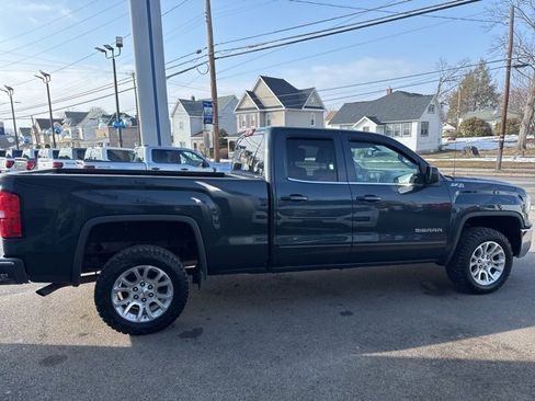 Used 2017 GMC Sierra 1500 SLE w/ SLE Value Package image 5