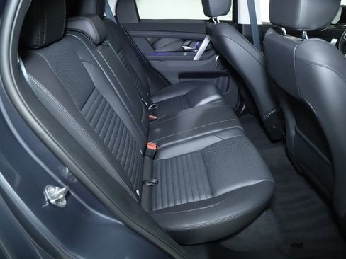 Used 2025 Land Rover Discovery Sport S image 28