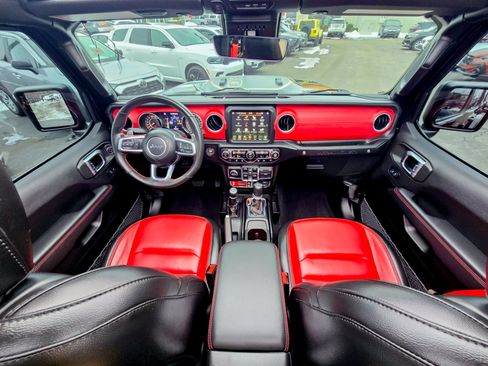 Used 2023 Jeep Wrangler Unlimited Rubicon 392 AWD/4WD image 15