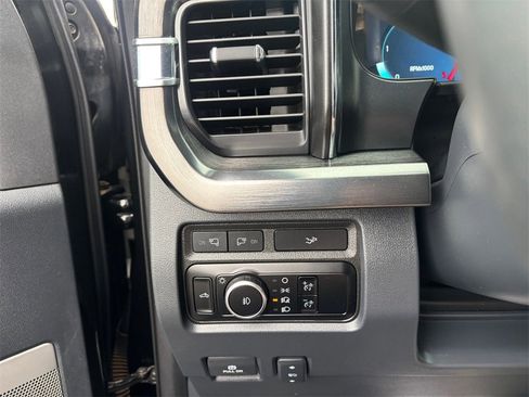 Used 2023 Ford F350 Lariat w/ Lariat Ultimate Package image 22