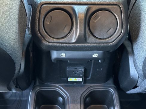 Certified 2025 Jeep Gladiator Rubicon w/ Safety Group image 13