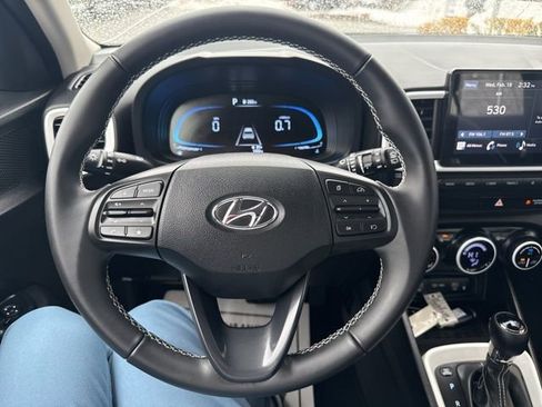Used 2026 Hyundai Venue SEL image 24