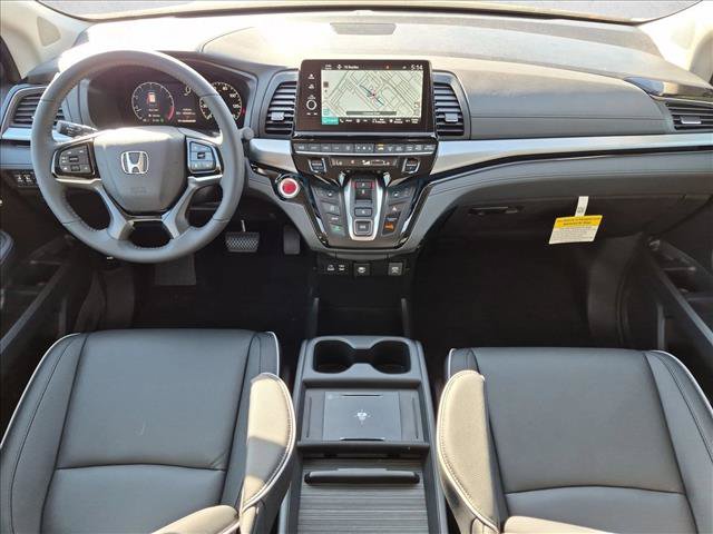 New 2026 Honda Odyssey Touring image 3