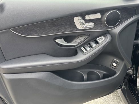 Certified 2022 Mercedes-Benz GLC 300 4MATIC w/ Multimedia Package Lite image 11