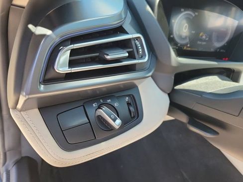 Used 2015 BMW i8 AWD/4WD image 20
