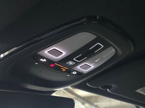 Certified 2023 Volvo XC40 Recharge Ultimate image 36