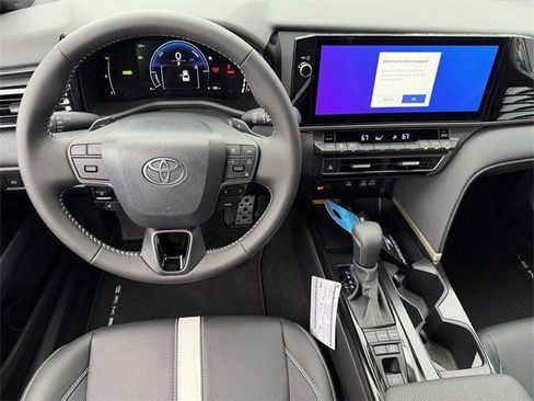New 2026 Toyota Camry Hybrid image 12