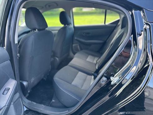 Used 2024 Nissan Sentra SV FWD image 14
