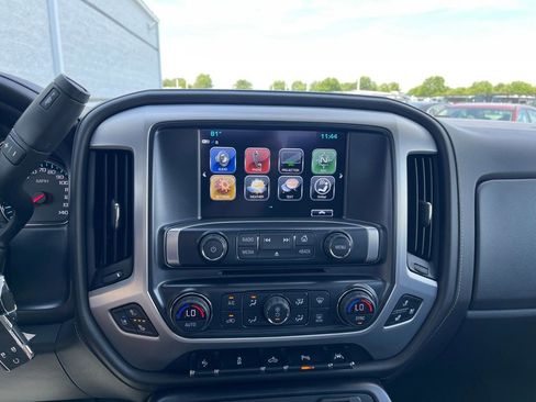 Used 2018 GMC Sierra 1500 SLT AWD/4WD image 23