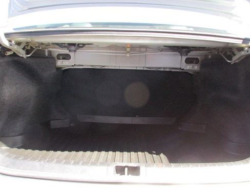 Used 2017 Toyota Corolla SE w/ SE Premium Package image 28