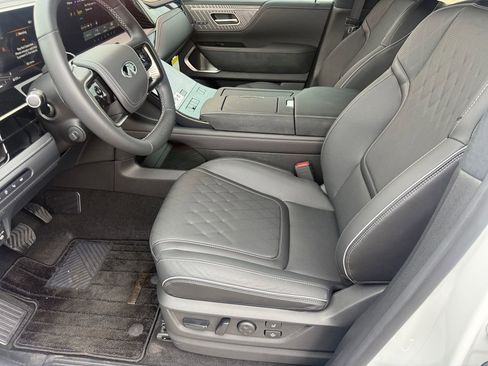 New 2026 INFINITI QX80 Autograph AWD/4WD image 12