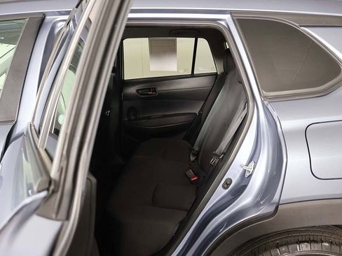 Used 2024 Toyota Corolla Cross LE image 28