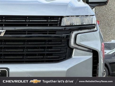 Used 2024 Chevrolet Suburban RST image 4