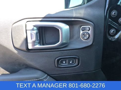 Used 2023 Jeep Wrangler Unlimited Sahara w/ Cold Weather Group AWD/4WD image 17