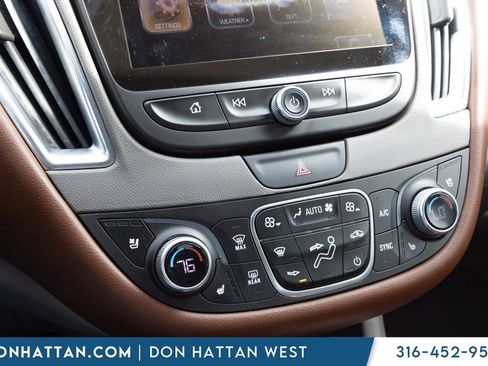 Used 2017 Chevrolet Malibu Premier w/ Premier Sun and Wheel Package FWD image 8