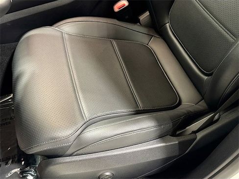 Certified 2025 Mercedes-Benz GLC 300 4MATIC image 20