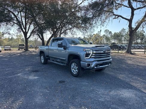 Used 2025 Chevrolet Silverado 2500 High Country w/ High Country Premium Package image 7