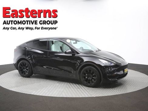 Used 2021 Tesla Model Y Long Range AWD/4WD image 42