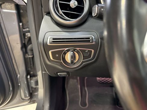 Used 2021 Mercedes-Benz C 300 4MATIC Sedan w/ Premium Package image 16