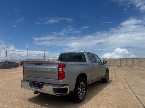 Used 2023 Chevrolet Silverado 1500 LT AWD/4WD image 20