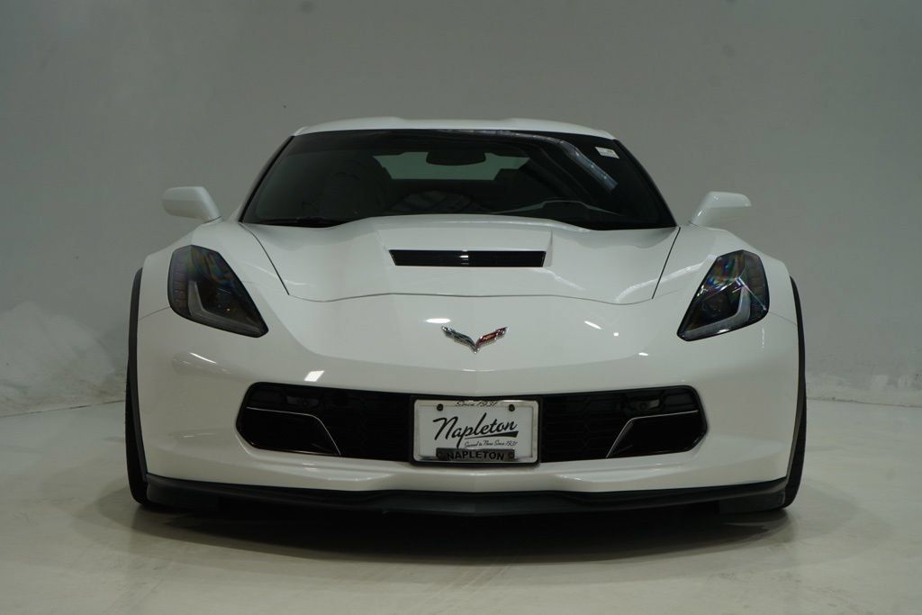 Used 2018 Chevrolet Corvette Grand Sport RWD image 2